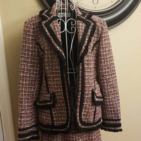 COMPLETELY CONFIDENT ❣️Lady's Image Delaware Tweed Suit, blazer and skirt - Picture 3 of 12